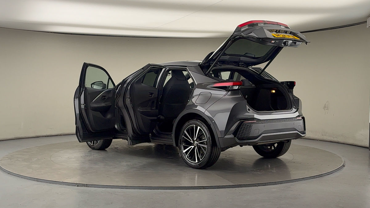 More views of Toyota C-HR