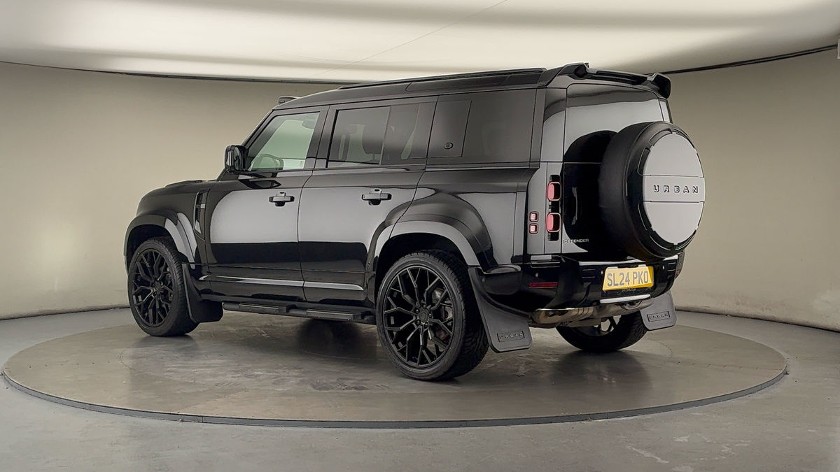 More views of Land Rover Defender 110