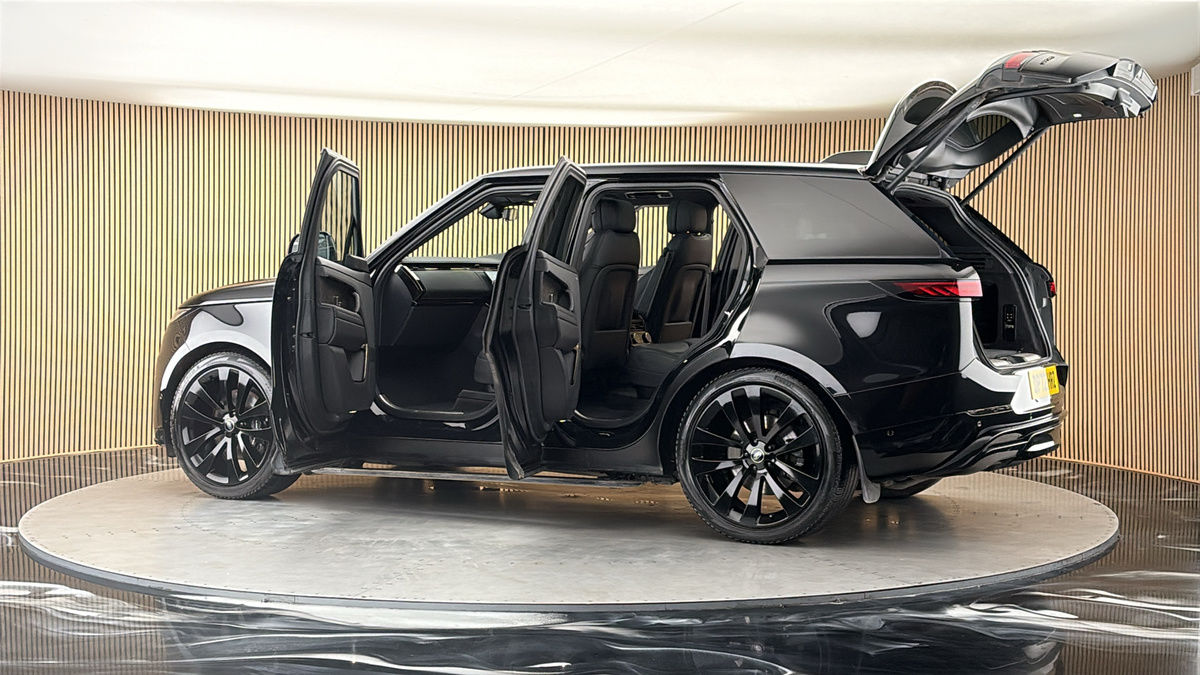 More views of Land Rover Range Rover Sport