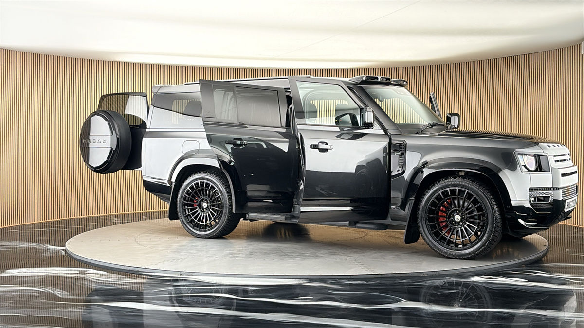 More views of Land Rover Defender 130