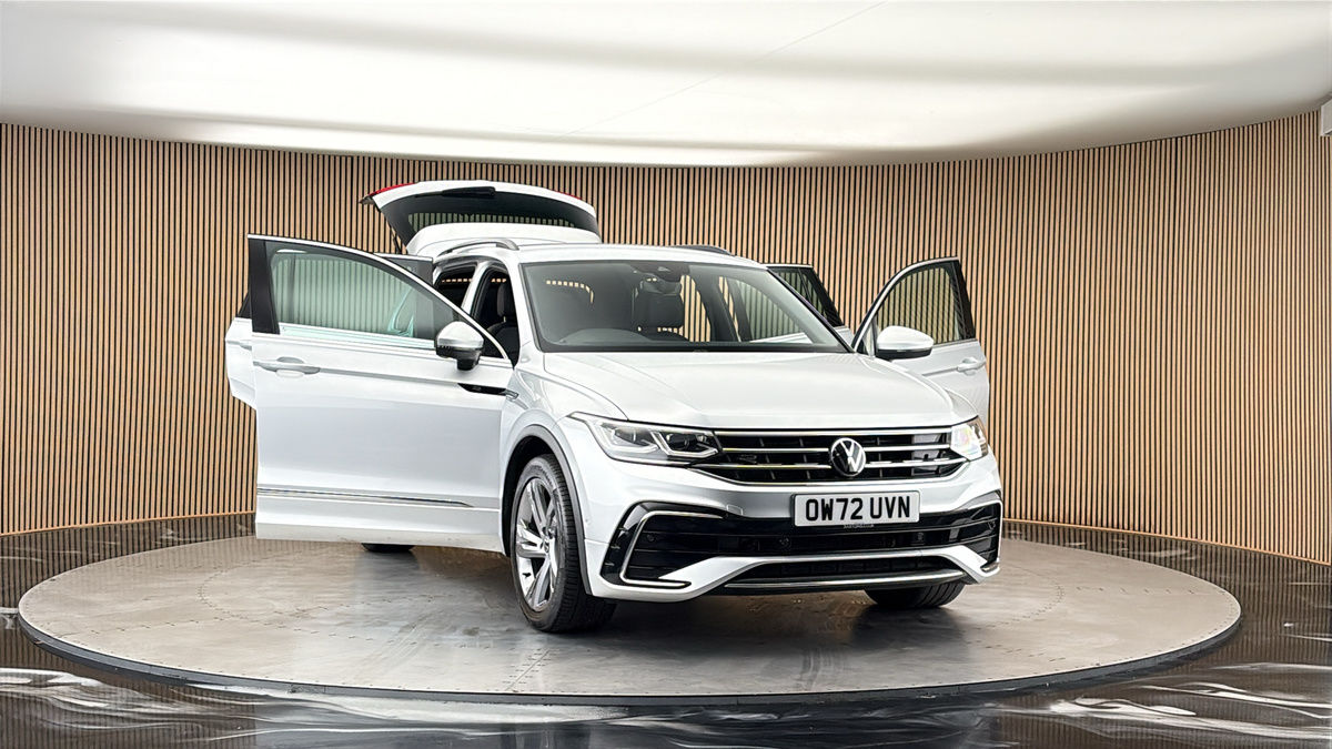 More views of Volkswagen Tiguan