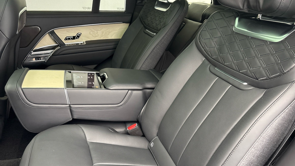 Land Rover Range Rover Image 9