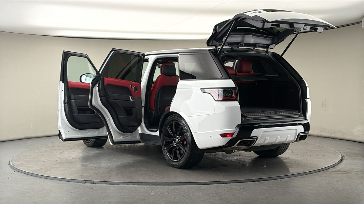 Land Rover Range Rover Sport Image 23