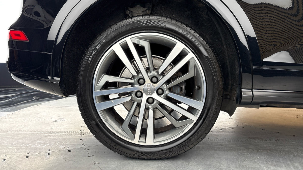 Audi Q5 Image 10