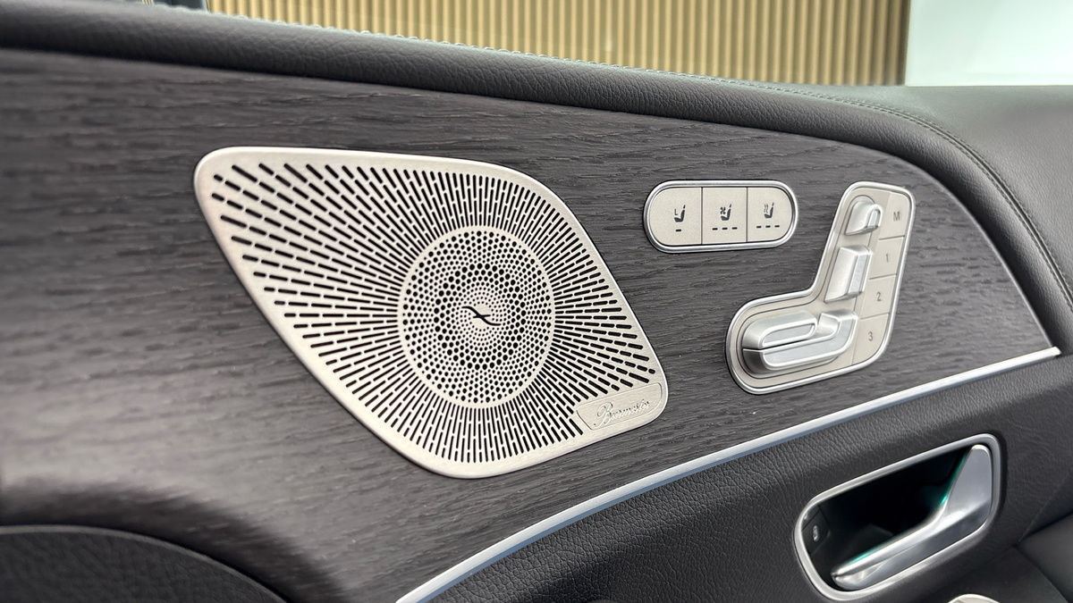 Mercedes-Benz GLE Image 30