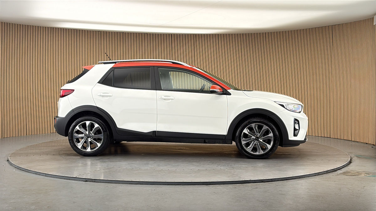 More views of Kia Stonic