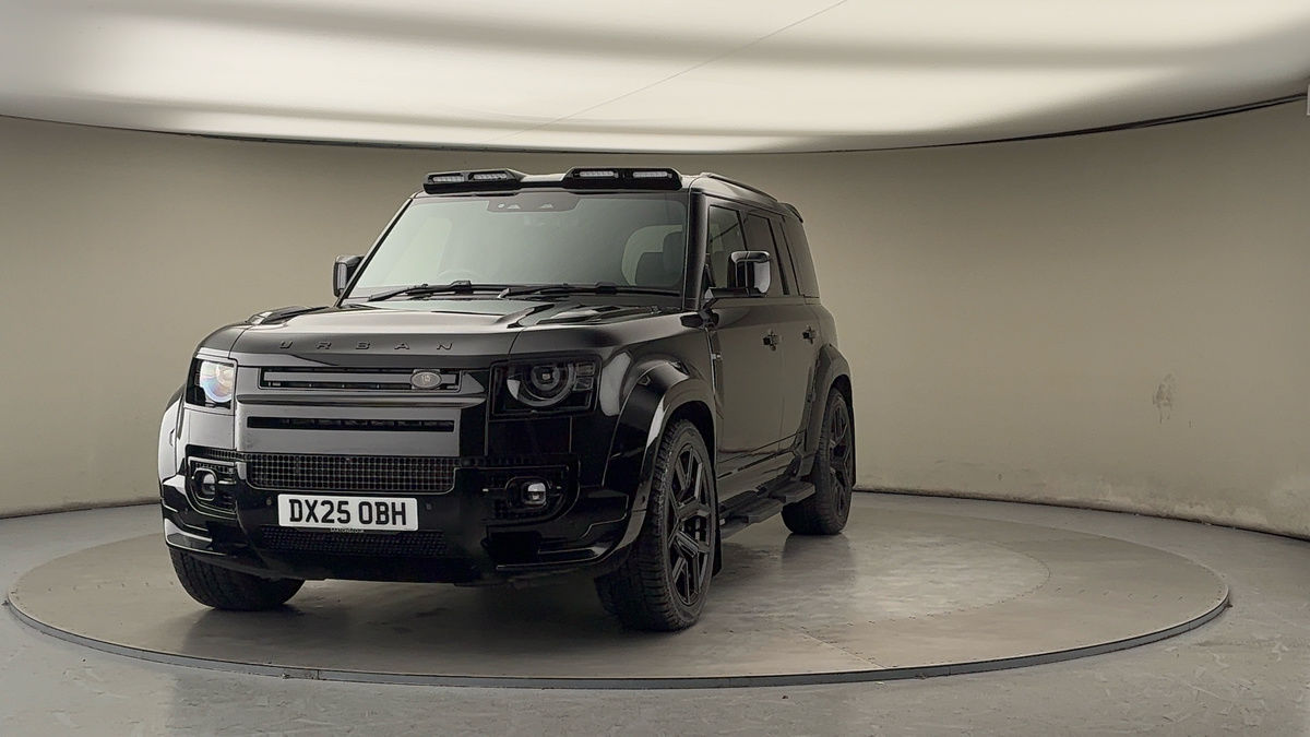 More views of Land Rover Defender 110