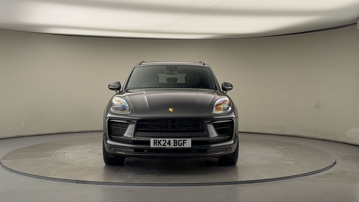 Porsche Macan Image 3