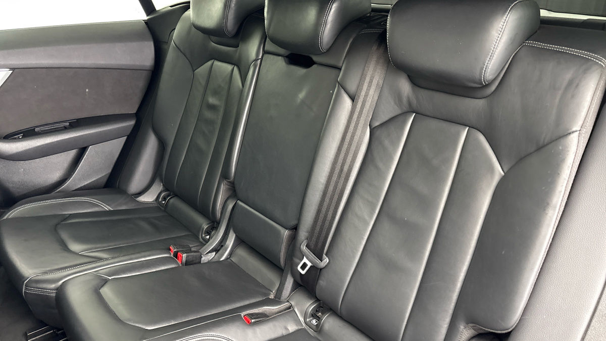 Audi Q8 Image 8