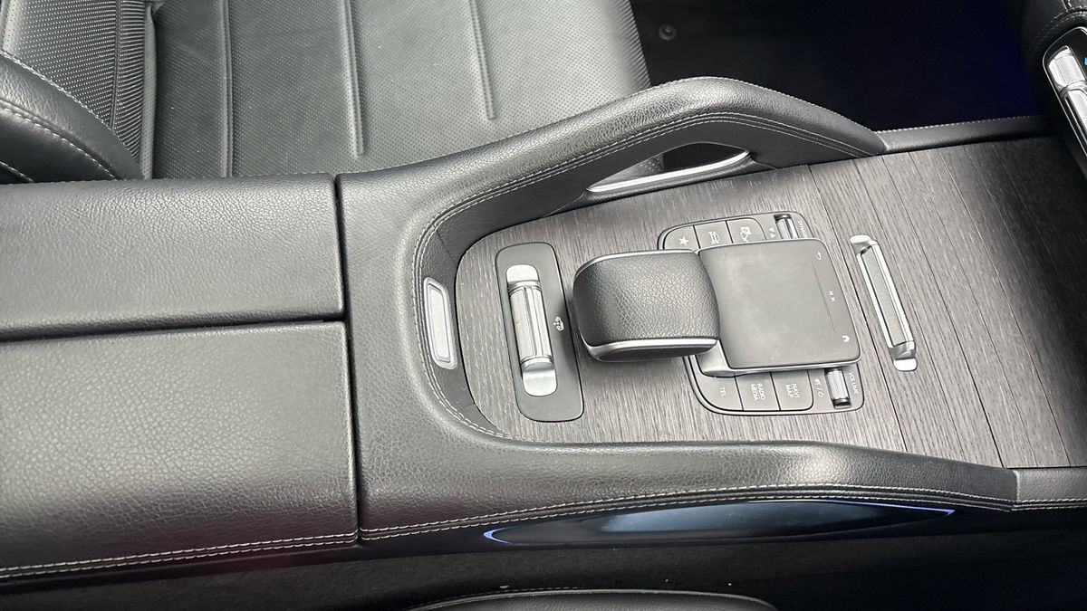 Mercedes-Benz GLE Image 18