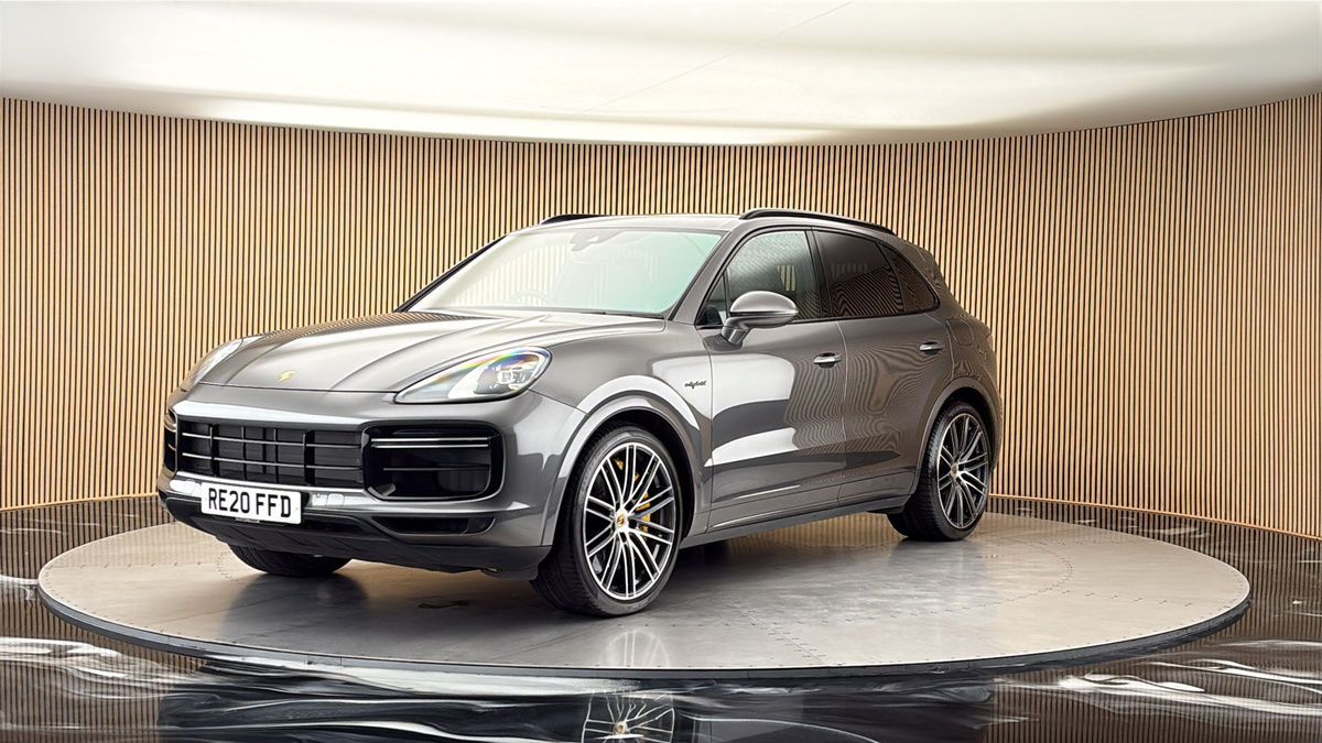 More views of Porsche Cayenne