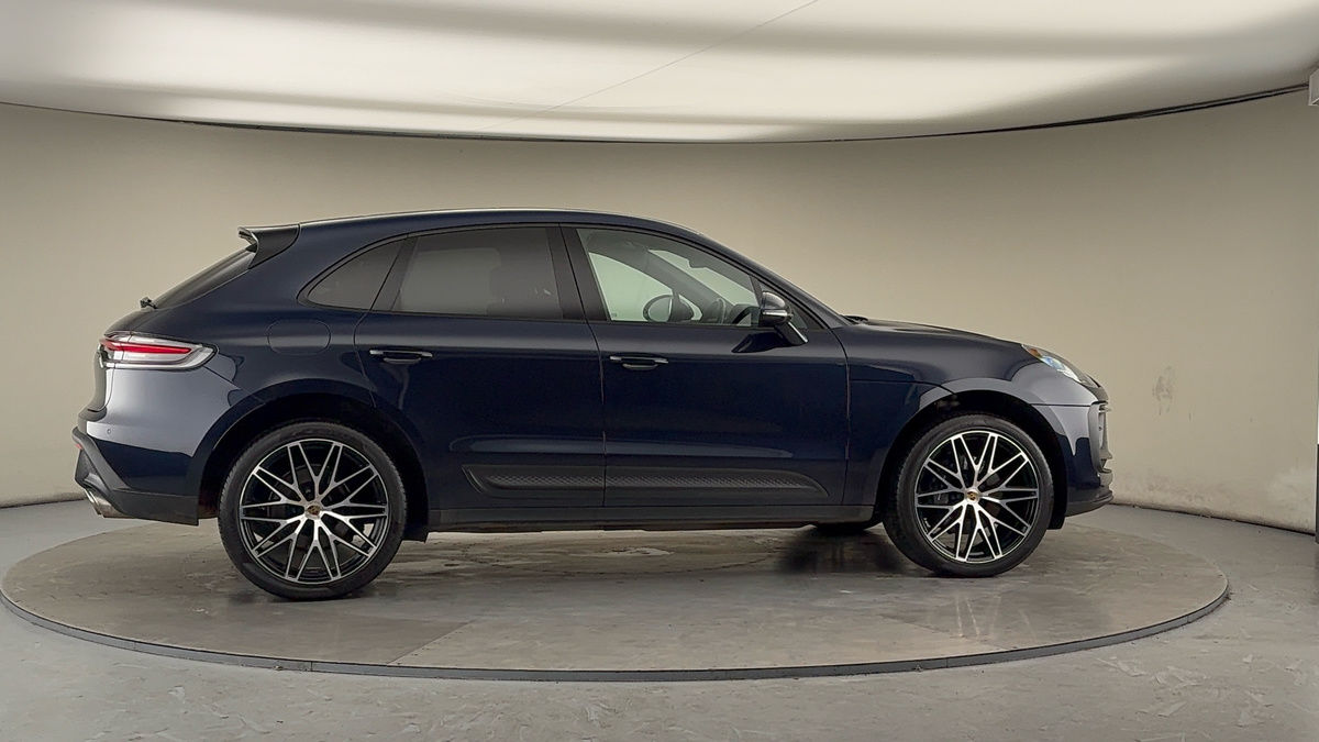 More views of Porsche Macan
