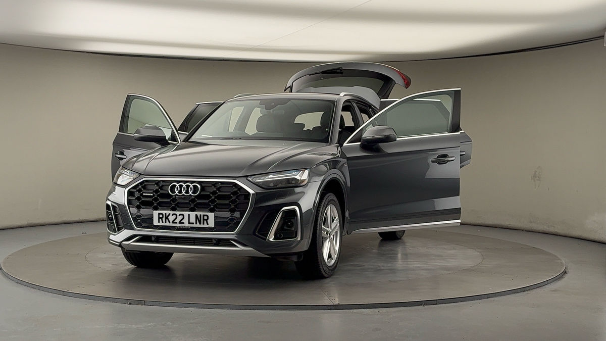 More views of Audi Q5