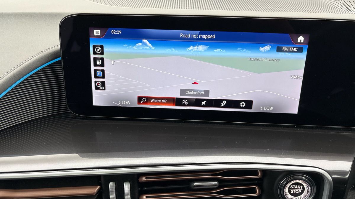 Mercedes-Benz EQC Image 17