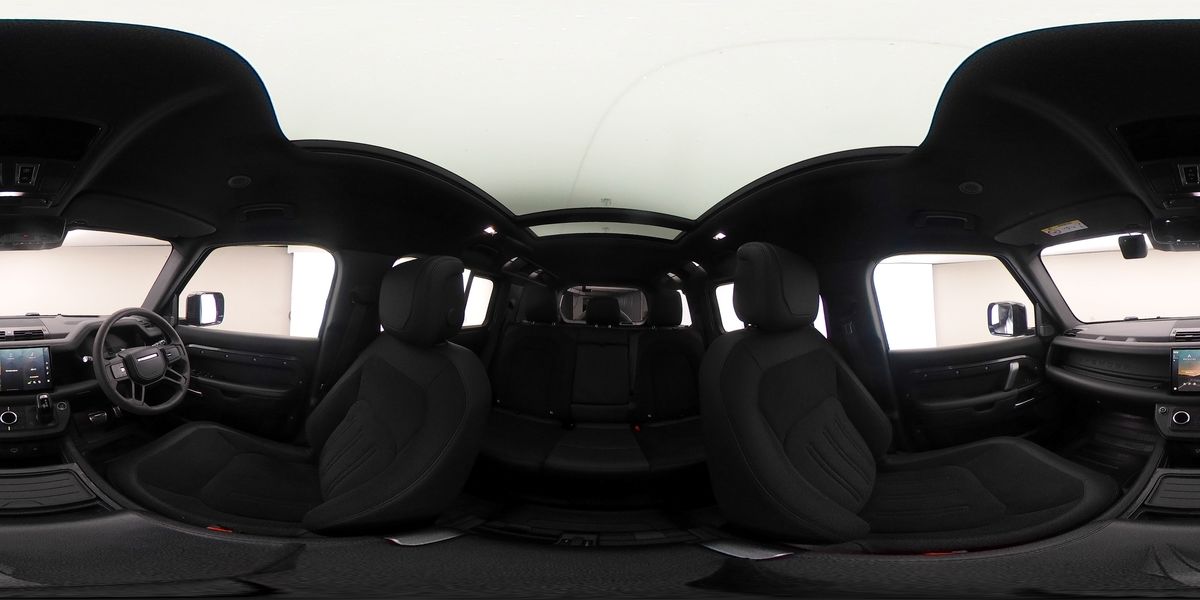 More views of Land Rover Defender 110