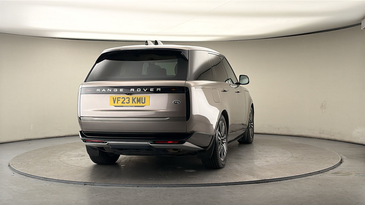 More views of Land Rover Range Rover