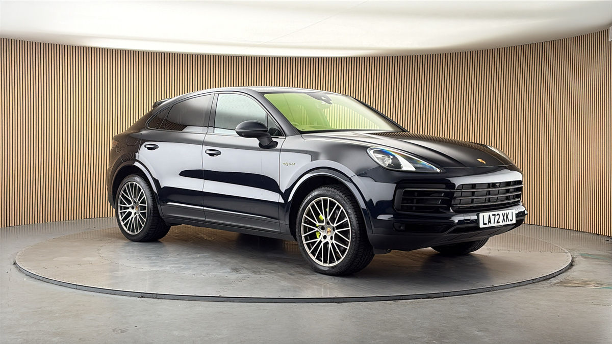 More views of Porsche Cayenne