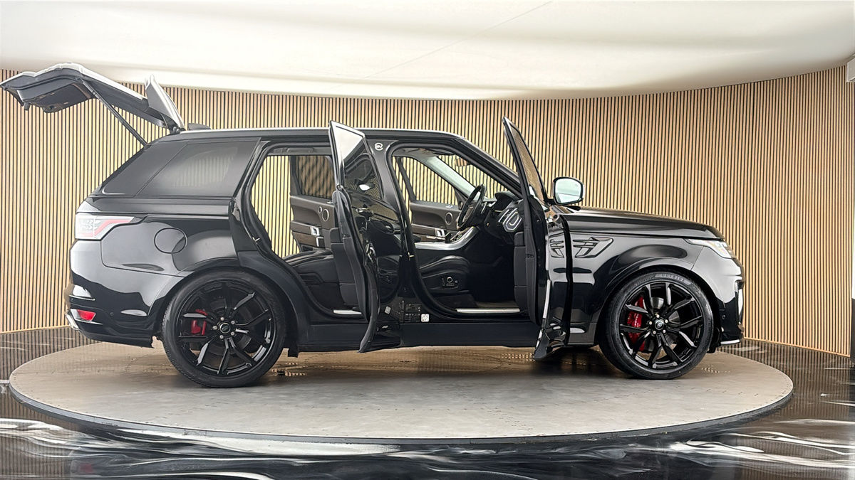 More views of Land Rover Range Rover Sport