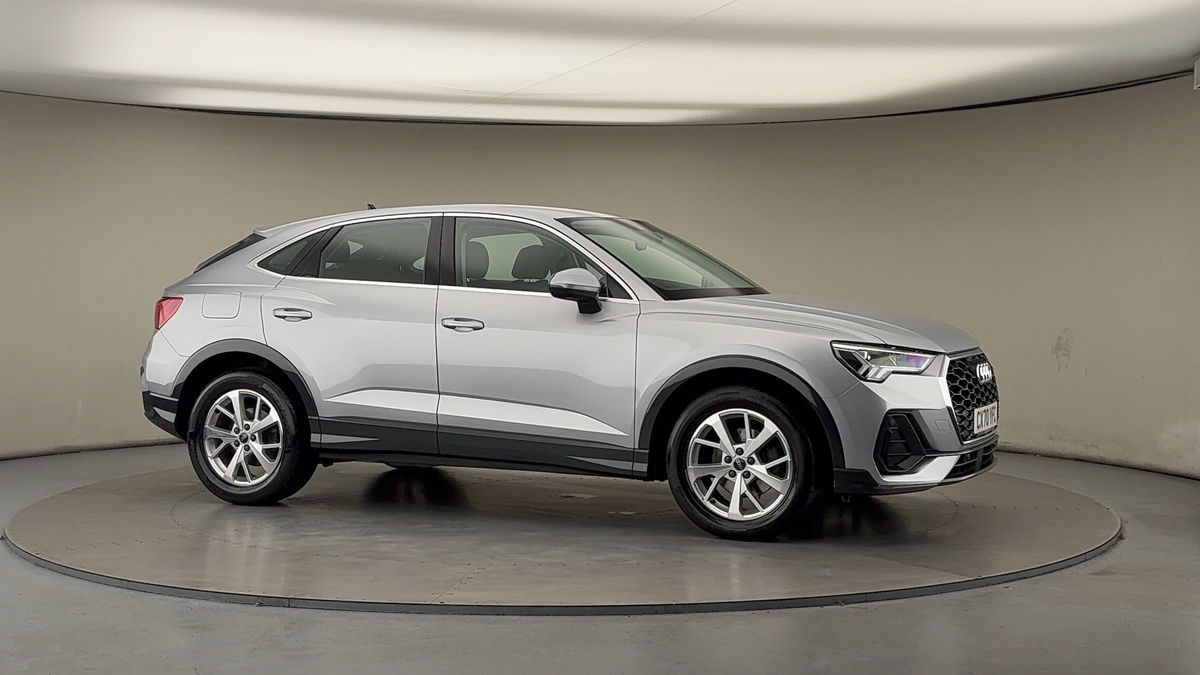 More views of Audi Q3
