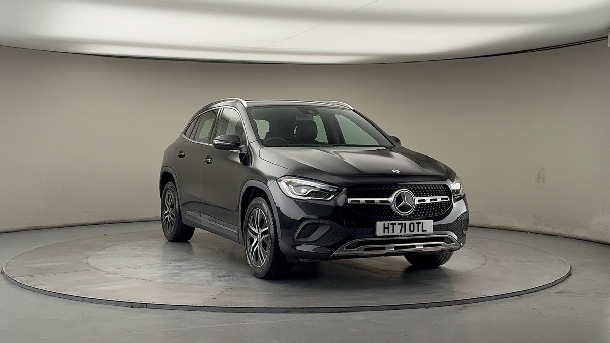 More views of Mercedes-Benz GLA