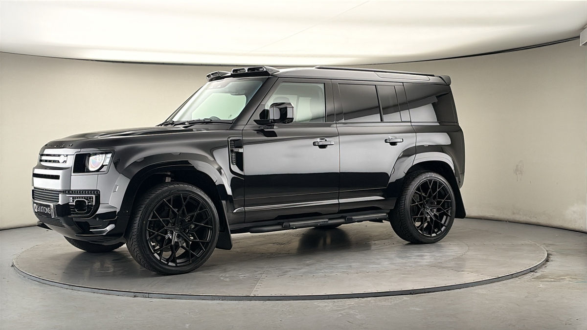 More views of Land Rover Defender 110