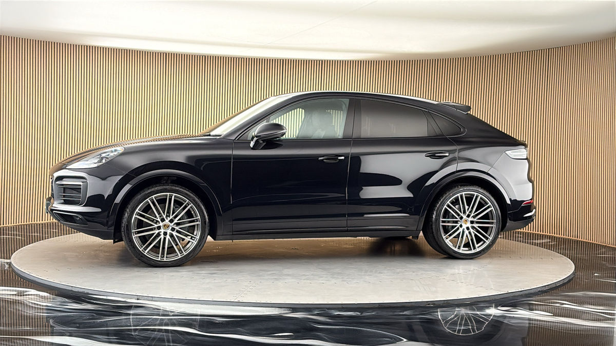 More views of Porsche Cayenne