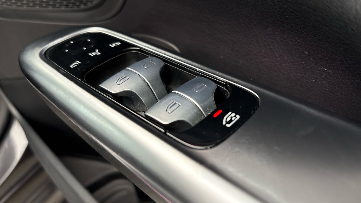 Mercedes-Benz C Class Image 26