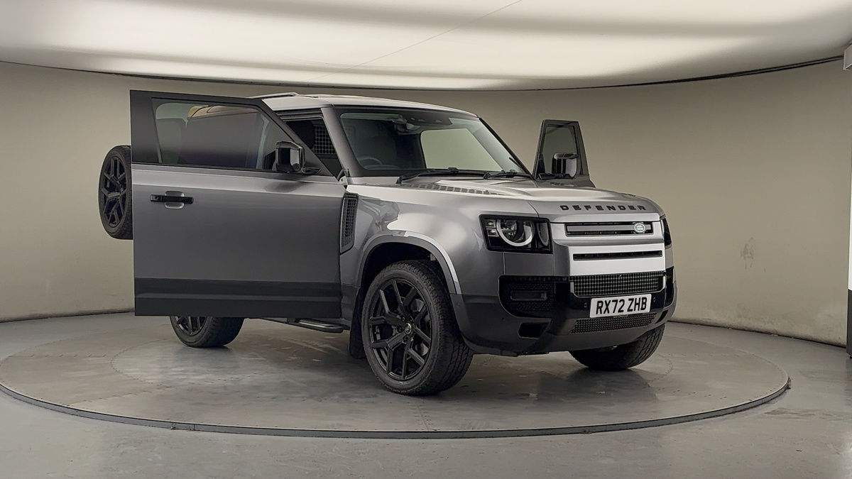 More views of Land Rover Defender 90