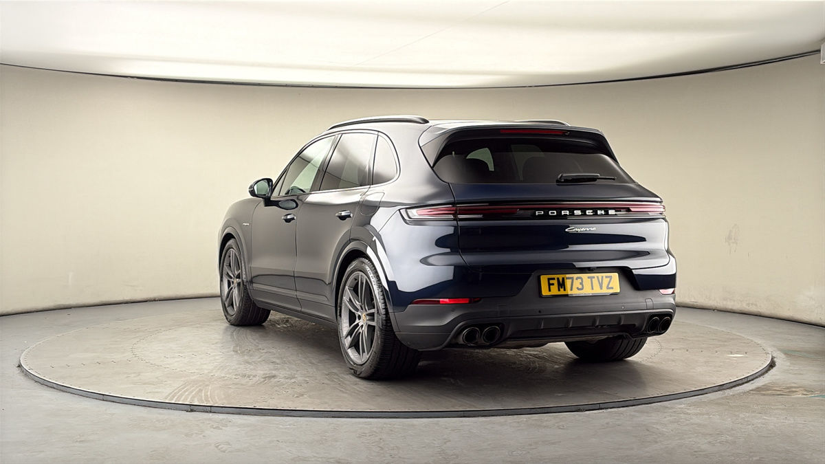 More views of Porsche Cayenne