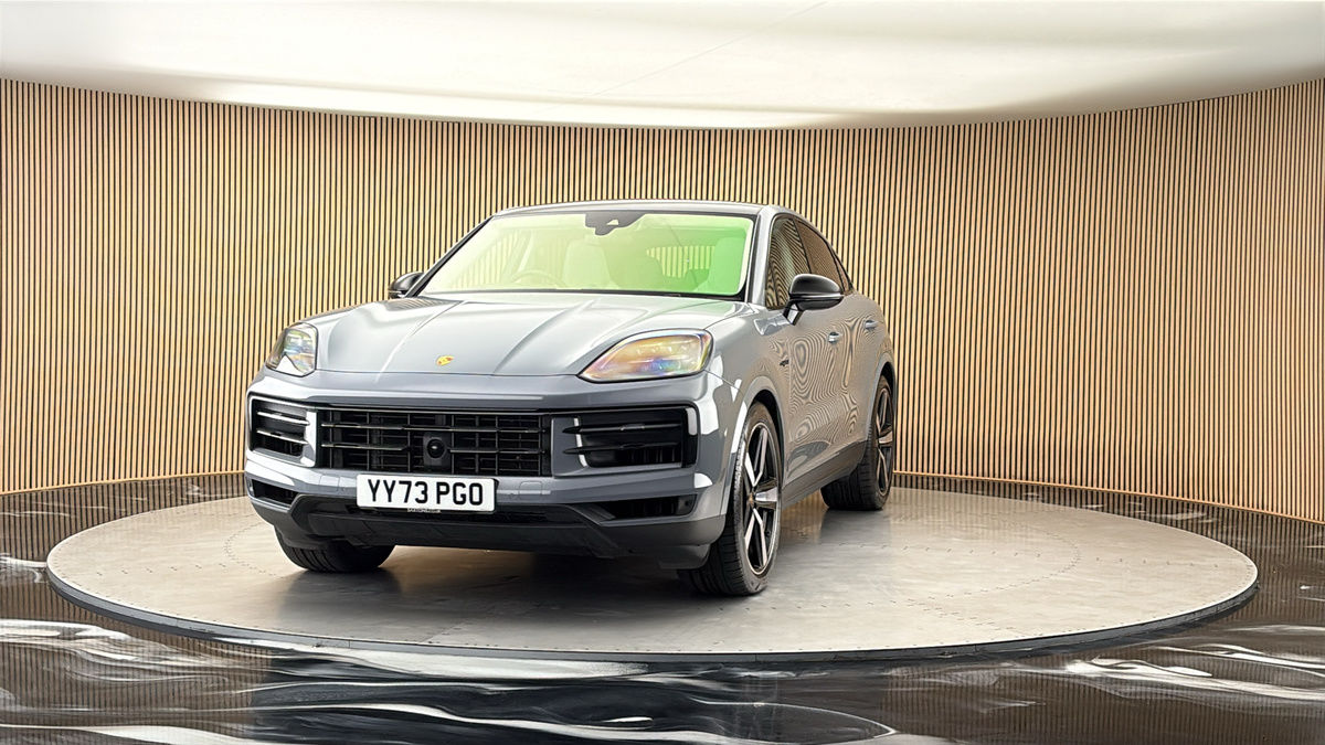 More views of Porsche Cayenne