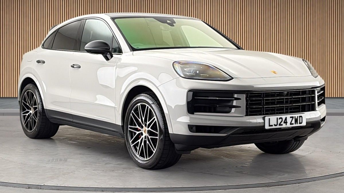 Porsche Cayenne Sticky Header Image