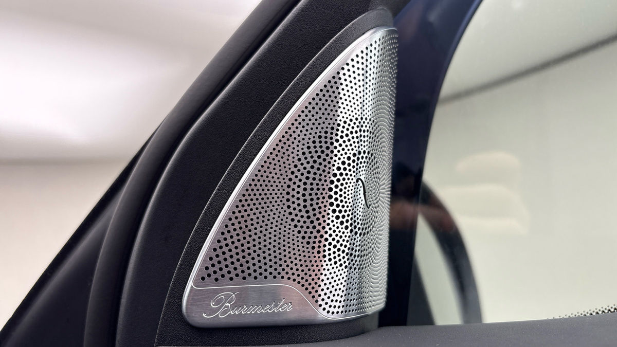 Mercedes-Benz EQC Image 26