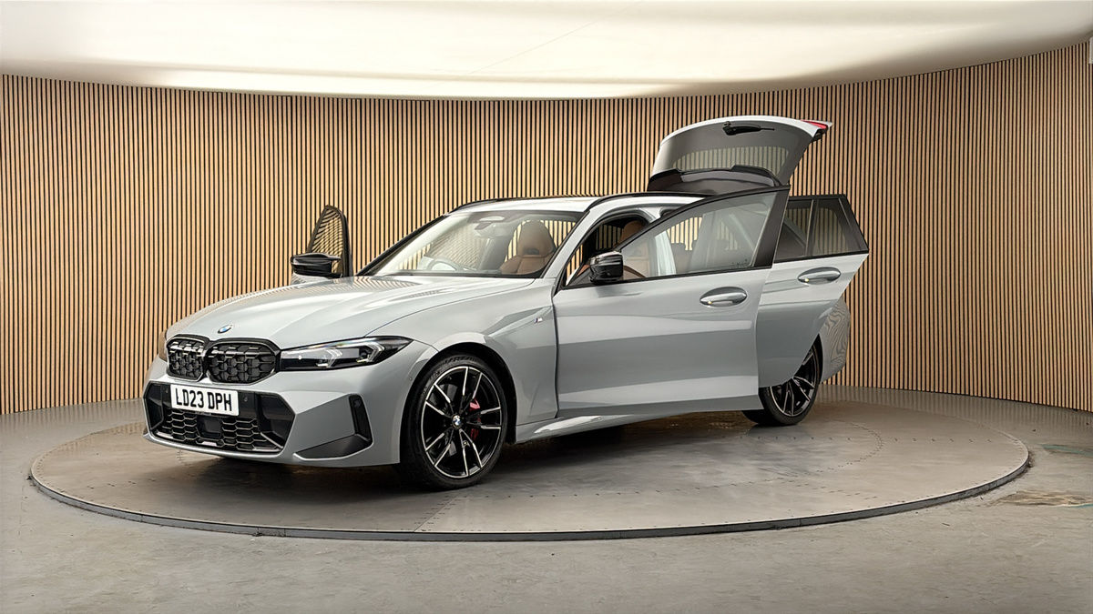 BMW 3 Series Image 22