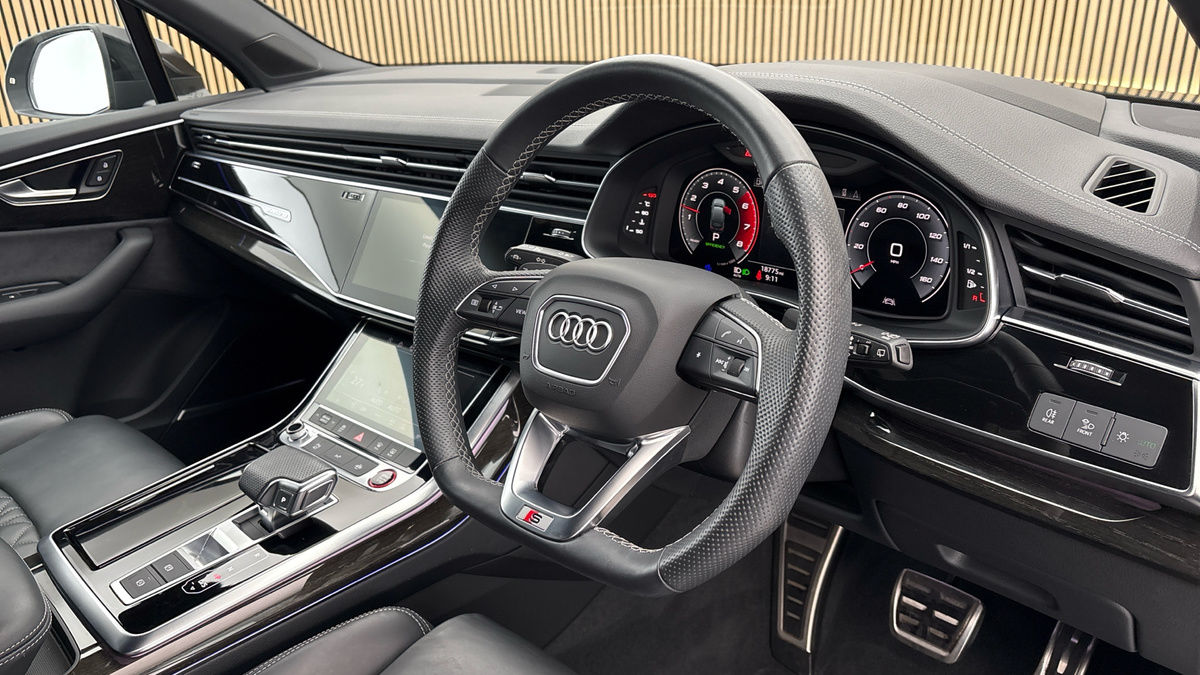 Audi SQ7 Image 5