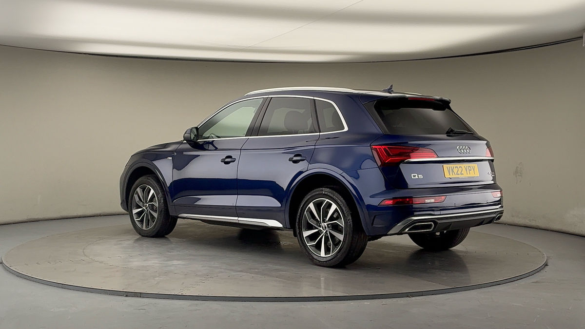 More views of Audi Q5