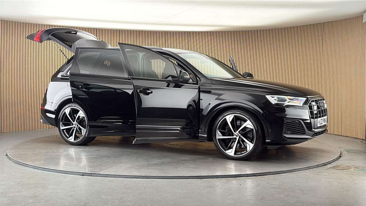 More views of Audi SQ7