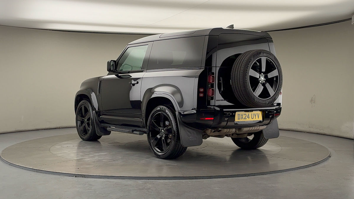 Land Rover Defender 90 Image 2