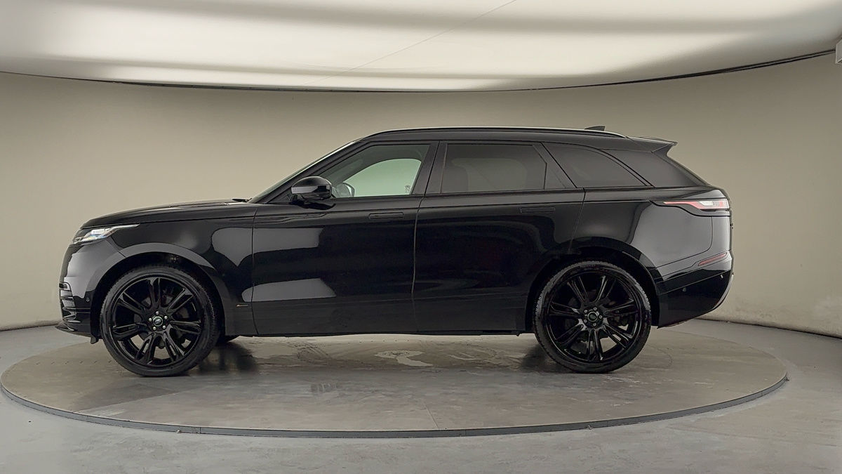Land Rover Range Rover Velar Image 15