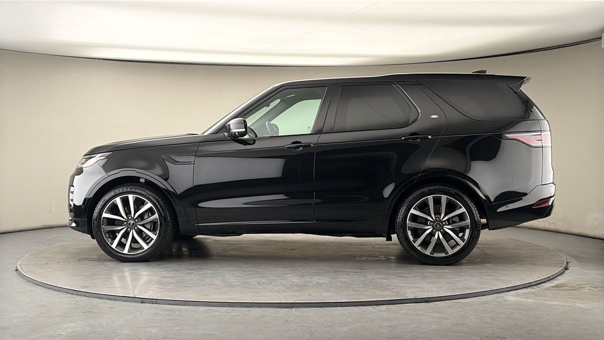 More views of Land Rover Discovery