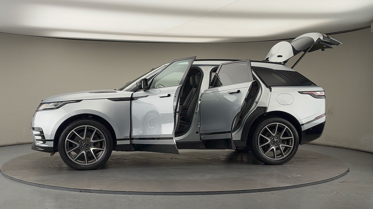 More views of Land Rover Range Rover Velar