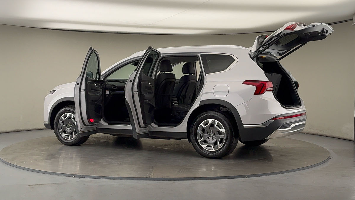 More views of Hyundai Santa Fe