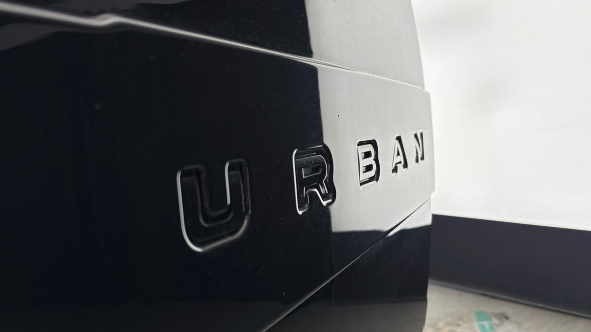 Land Rover Defender 110 Urban Image 30