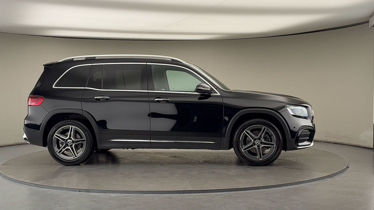 More views of Mercedes-Benz GLB