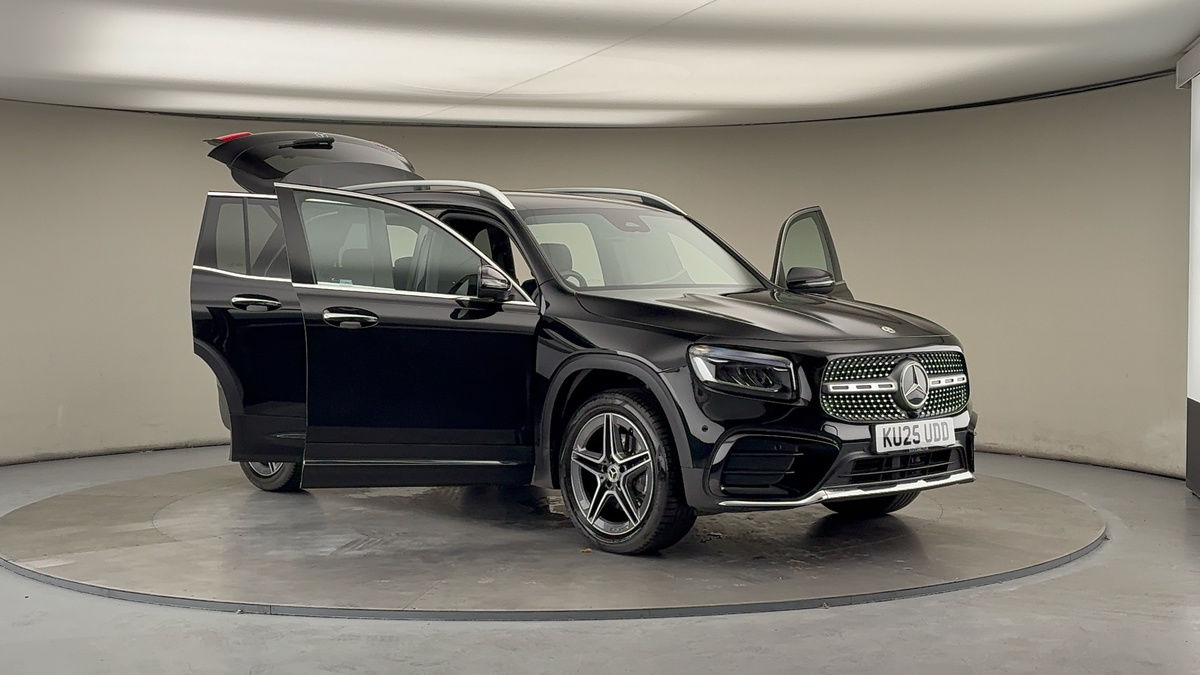 More views of Mercedes-Benz GLB