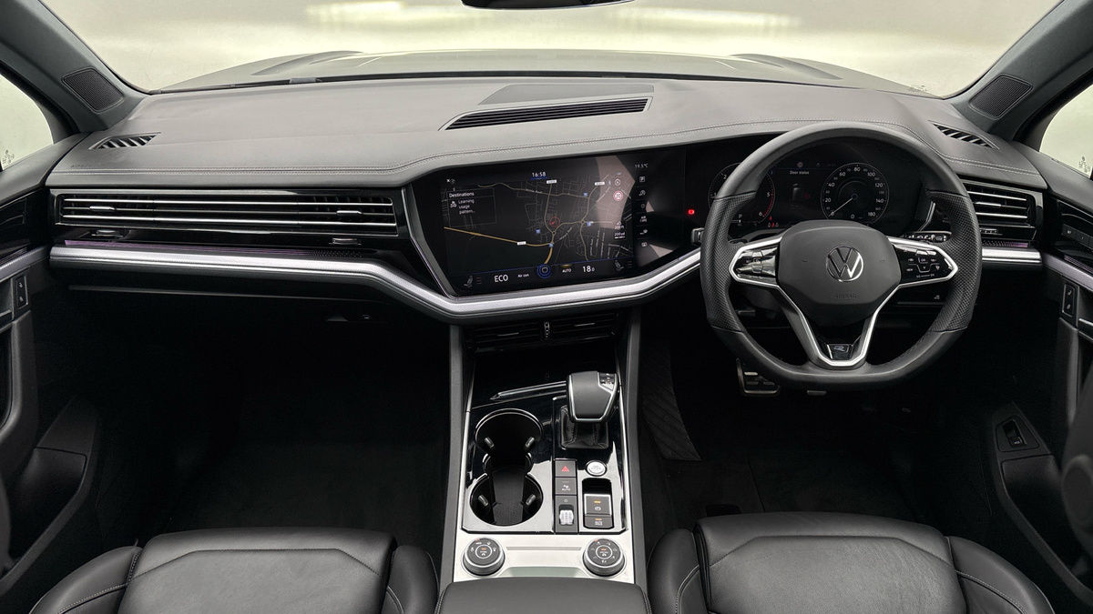 Volkswagen Touareg Image 12