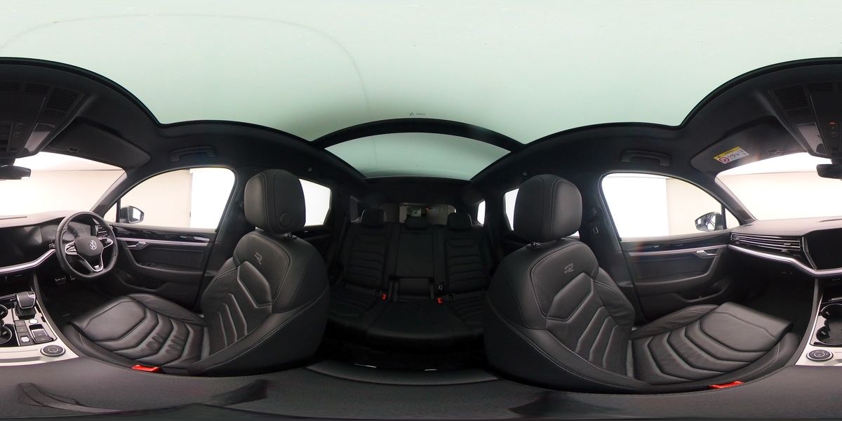 More views of Volkswagen Touareg