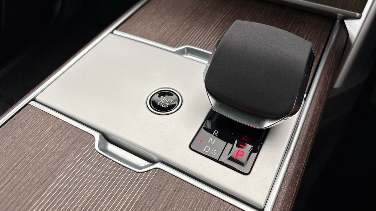 Land Rover Range Rover Image 25