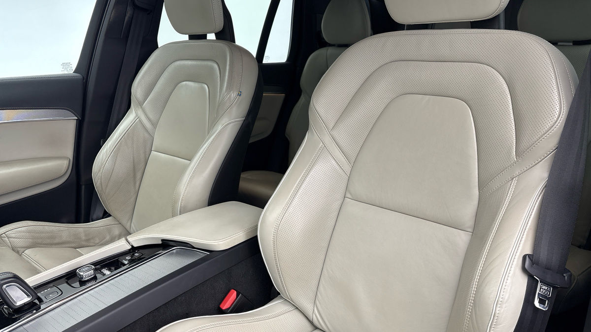 Volvo XC90 Image 7