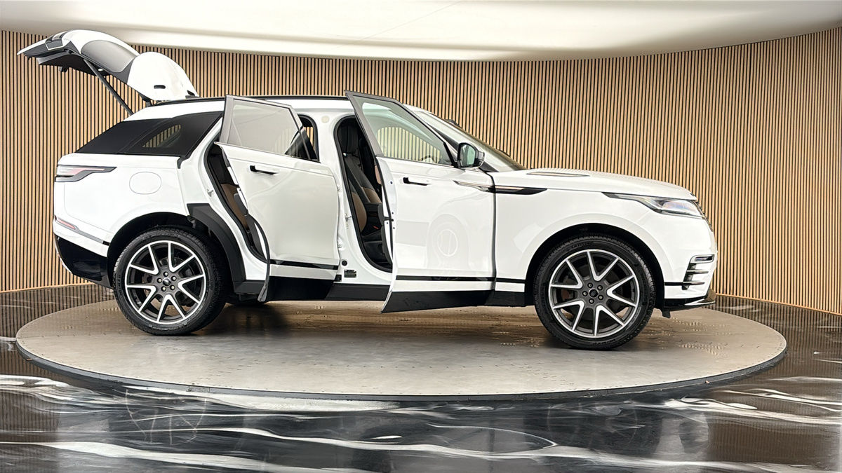 More views of Land Rover Range Rover Velar
