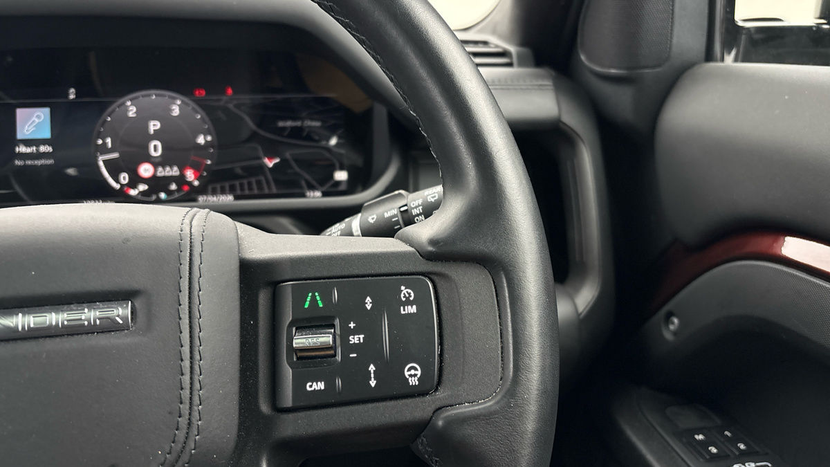 Land Rover Defender 110 Urban Image 14